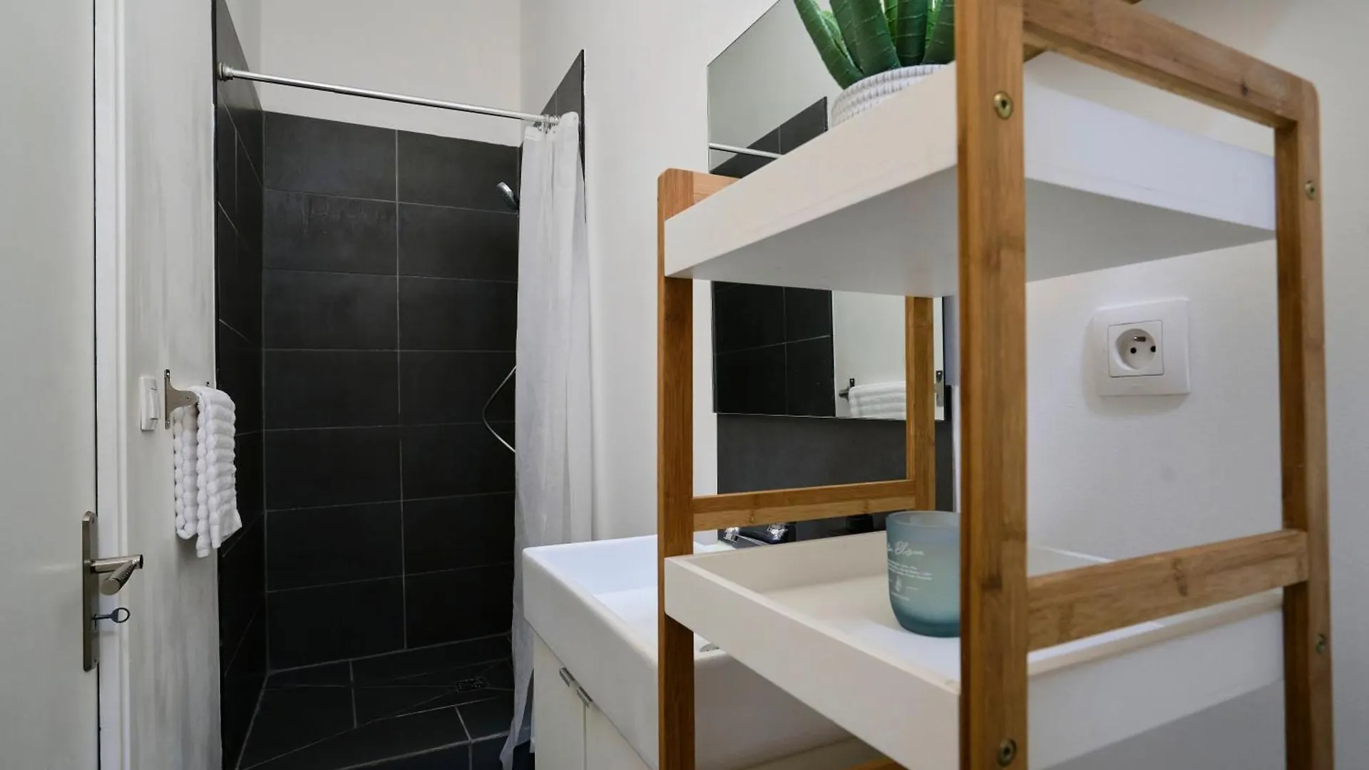 La Loge Sebasto - Premium Central Location Apartment Lille